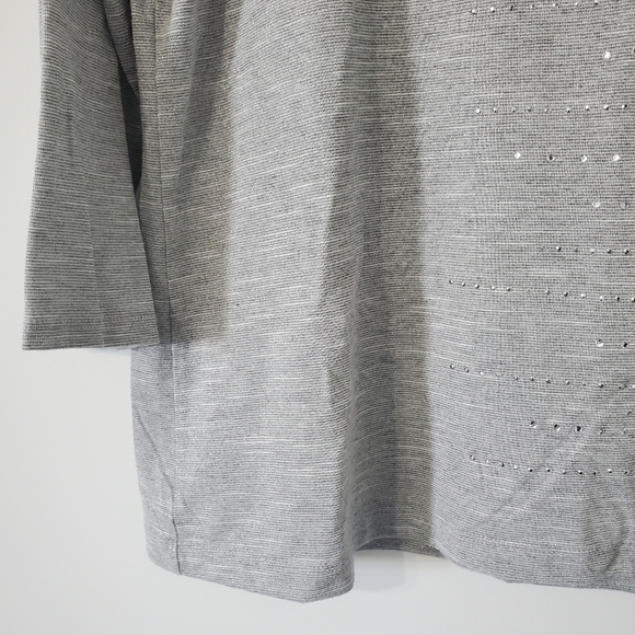 ZENERGY Chicos Gray Sparkle Rhinestone Metallic Top Blouse Womens 2 Large FLAW - Picture 3 of 15